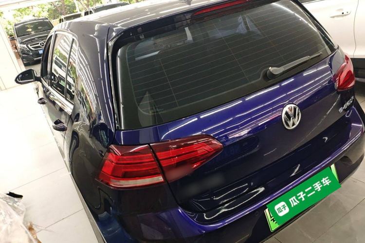 Used Volkswagen Golf Pure Electric 2020 Chari Left Side