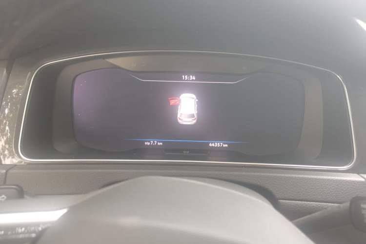Used Volkswagen Golf Pure Electric 2020 Chari Odometer Close Up