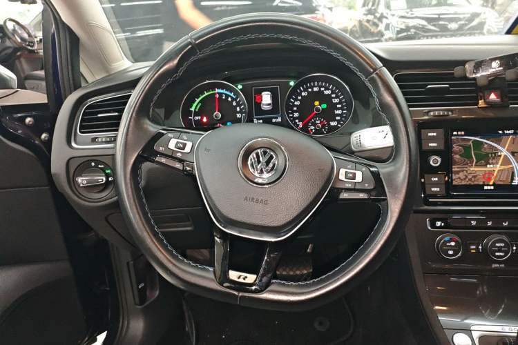 Used Volkswagen Golf Pure Electric 2020 Chari Steering Wheel