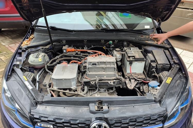 Used Volkswagen Golf Pure Electric 2020 Chari Engine Bay