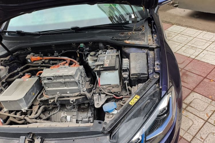Used Volkswagen Golf Pure Electric 2020 Chari Engine Bay Left