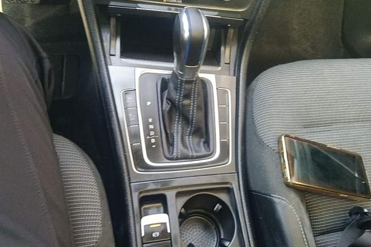 Used Volkswagen Golf Pure Electric 2020 Chari Gear Lever