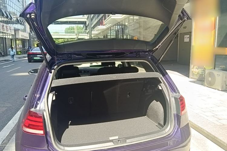 Used Volkswagen Golf Pure Electric 2020 Chari Trunk