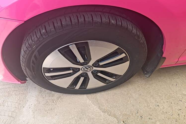 Used Volkswagen Golf Pure Electric 2020 Chariot Pro Left Front Wheel Hub
