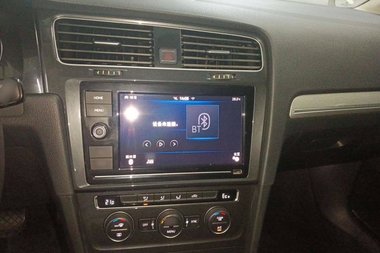 Used Volkswagen Golf Pure Electric 2020 Chari Audio And AC Panel