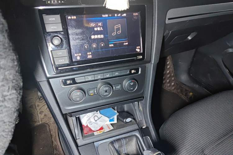 Used Volkswagen Golf Pure Electric 2020 Chari Audio And AC Panel