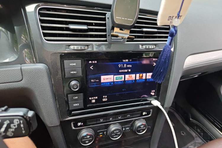 Used Volkswagen Golf Pure Electric 2020 Chari Audio And AC Panel