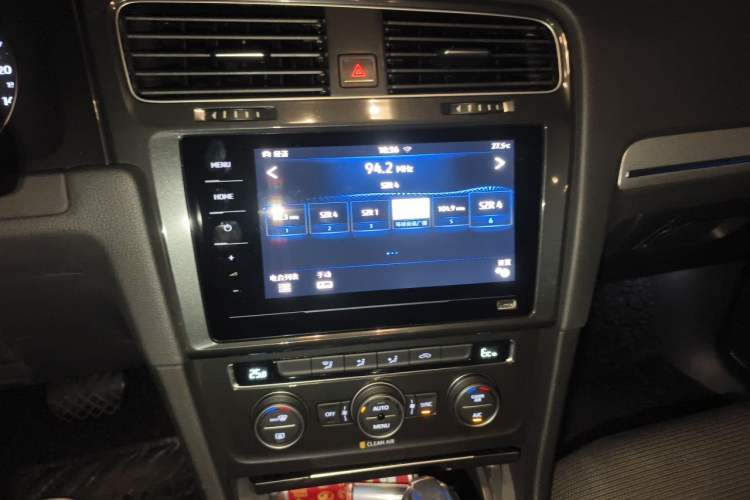 Used Volkswagen Golf Pure Electric 2020 Chari Audio And AC Panel