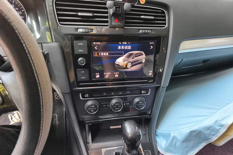 Used Volkswagen Golf Pure Electric 2020 Chari Audio And AC Panel