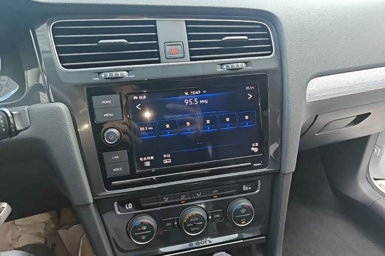 Used Volkswagen Golf Pure Electric 2020 Chari Audio And AC Panel