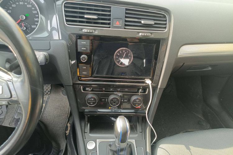 Used Volkswagen Golf Pure Electric 2020 Chari Audio And AC Panel
