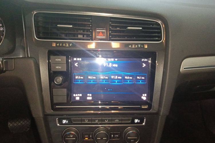Used Volkswagen Golf Pure Electric 2020 Chari Audio And AC Panel