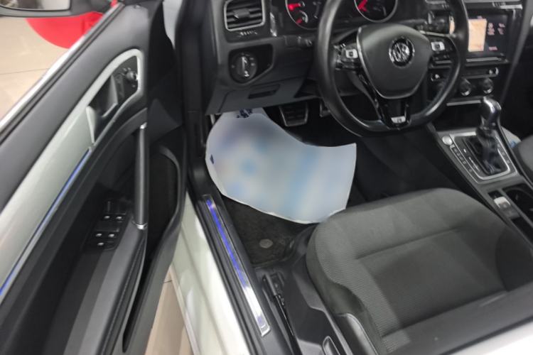Used Volkswagen Golf Pure Electric 2020 Chari Driver Seat