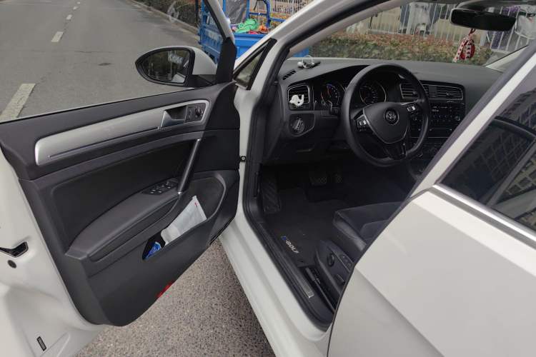 Used Volkswagen Golf Pure Electric 2020 Chariot Pro Driver Seat