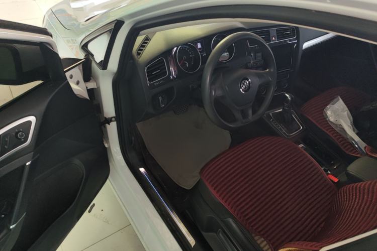 Used Volkswagen Golf Pure Electric 2020 Chari Driver Seat