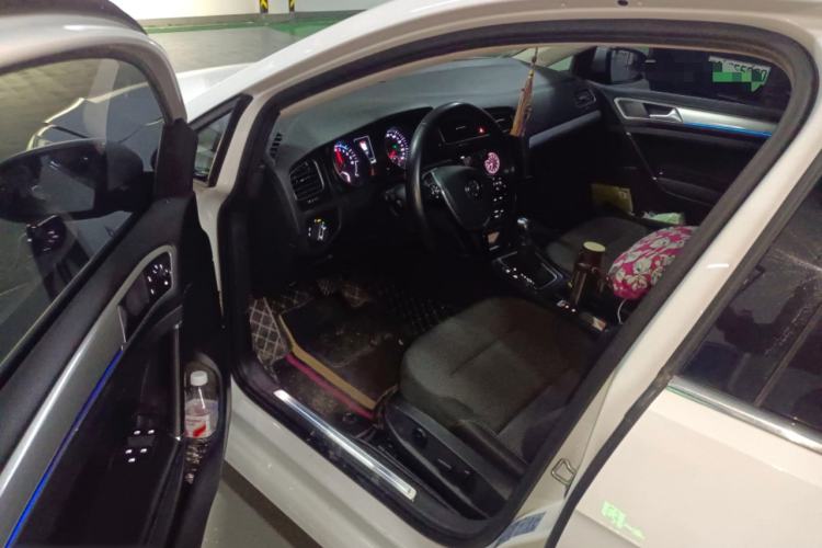 Used Volkswagen Golf Pure Electric 2020 Chari Driver Seat