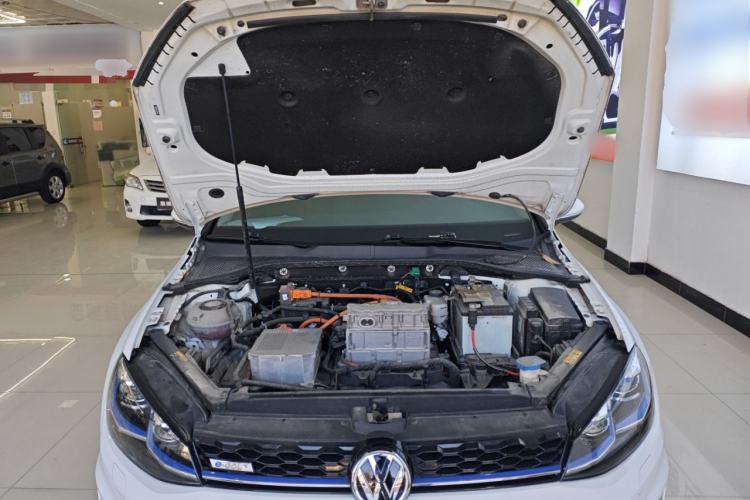 Used Volkswagen Golf Pure Electric 2020 Chari Engine Bay