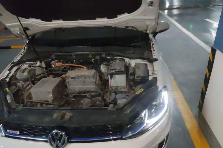 Used Volkswagen Golf Pure Electric 2020 Chari Engine Bay Left