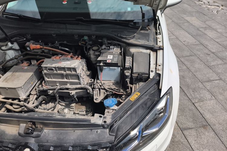 Used Volkswagen Golf Pure Electric 2020 Chari Engine Bay Left