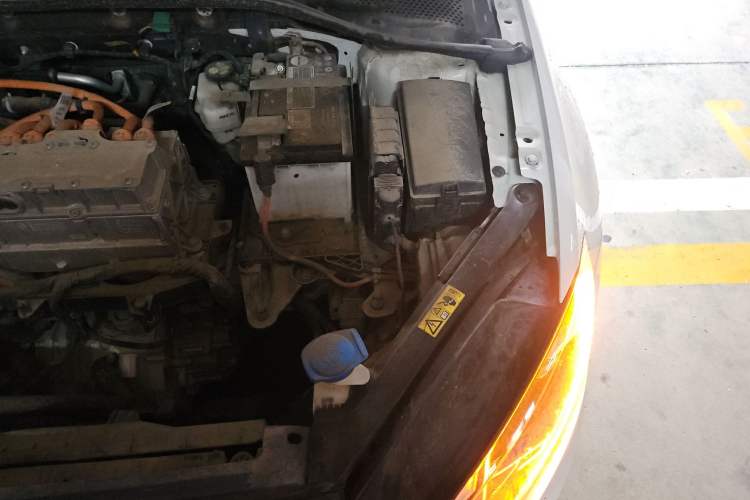 Used Volkswagen Golf Pure Electric 2020 Chari Engine Bay Left