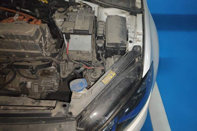 Used Volkswagen Golf Pure Electric 2020 Chari Engine Bay Left