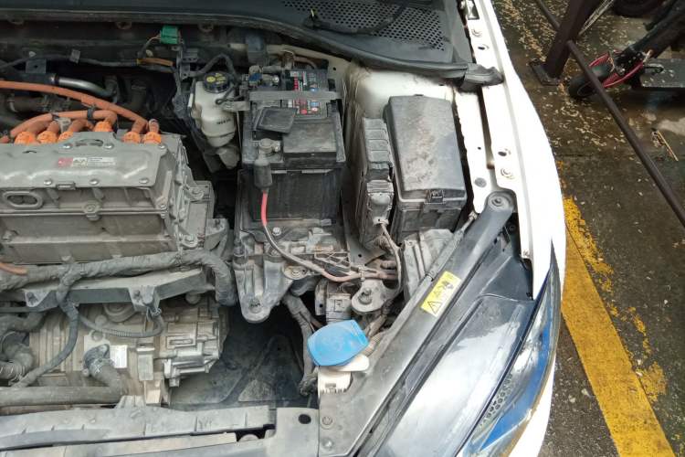 Used Volkswagen Golf Pure Electric 2020 Chari Engine Bay Left