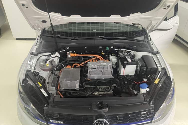 Used Volkswagen Golf Pure Electric 2020 Chari Engine Bay