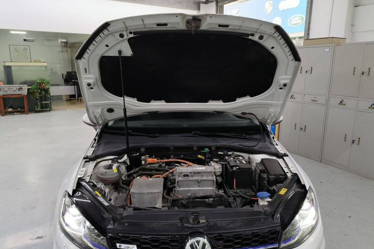 Used Volkswagen Golf Pure Electric 2020 Chari Engine Bay