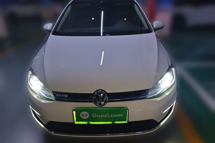 Used Volkswagen Golf Pure Electric 2020 Chari Exterior 1