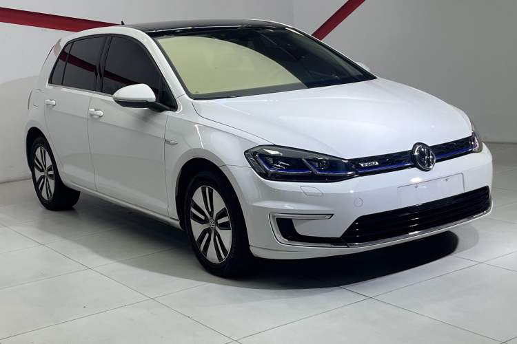 Used Volkswagen Golf Pure Electric 2020 Chari Exterior 1