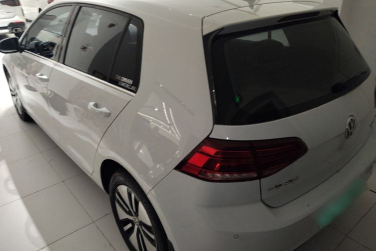 Used Volkswagen Golf Pure Electric 2020 Chari Exterior 2
