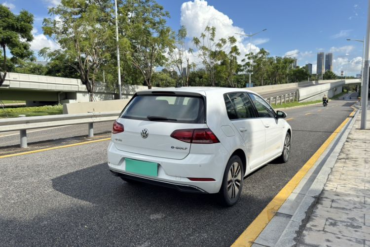 Used Volkswagen Golf Pure Electric 2020 Chari Exterior 2
