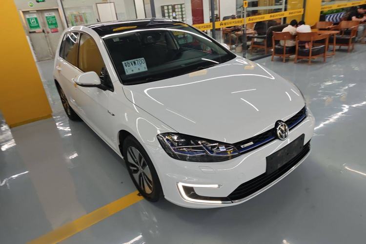 Used Volkswagen Golf Pure Electric 2020 Chari Exterior 2