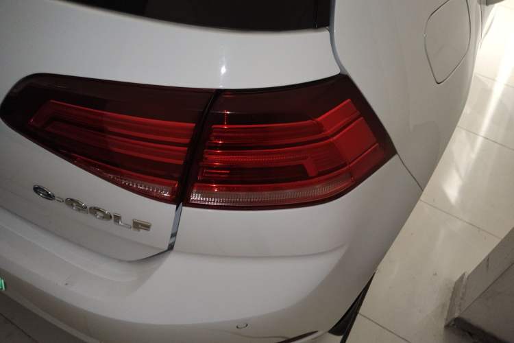 Used Volkswagen Golf Pure Electric 2020 Chari Exterior 3