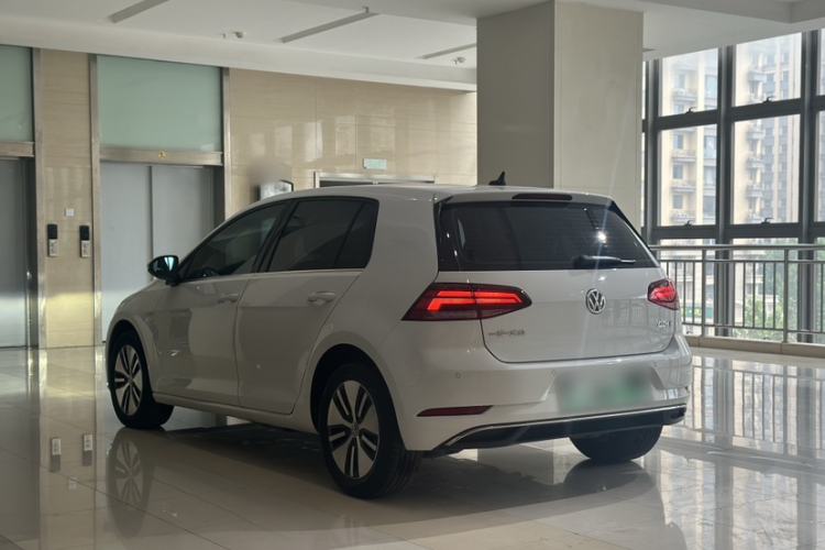 Used Volkswagen Golf Pure Electric 2020 Chari Exterior 4