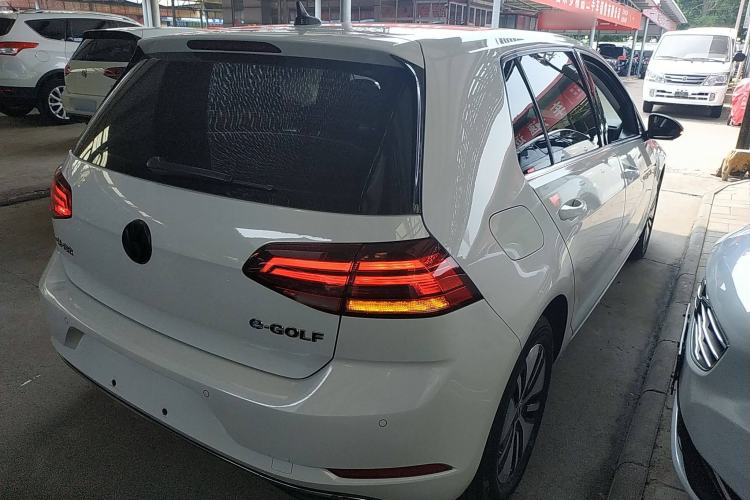 Used Volkswagen Golf Pure Electric 2020 Chari Exterior 5
