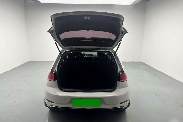 Used Volkswagen Golf Pure Electric 2020 Chari Exterior 5