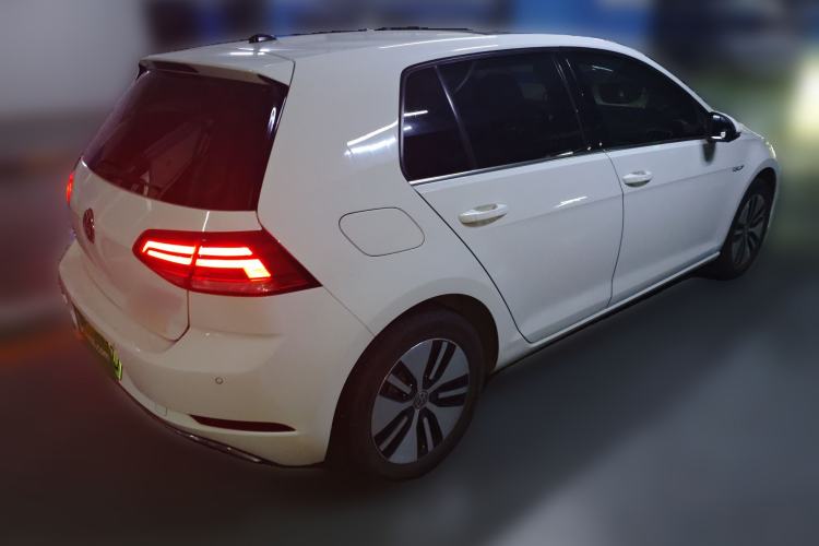Used Volkswagen Golf Pure Electric 2020 Chari Exterior 5