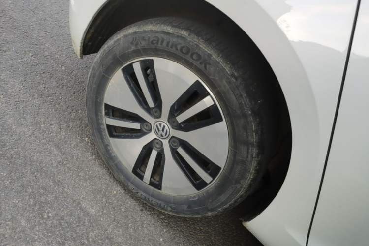 Used Volkswagen Golf Pure Electric 2020 Chari Exterior 5