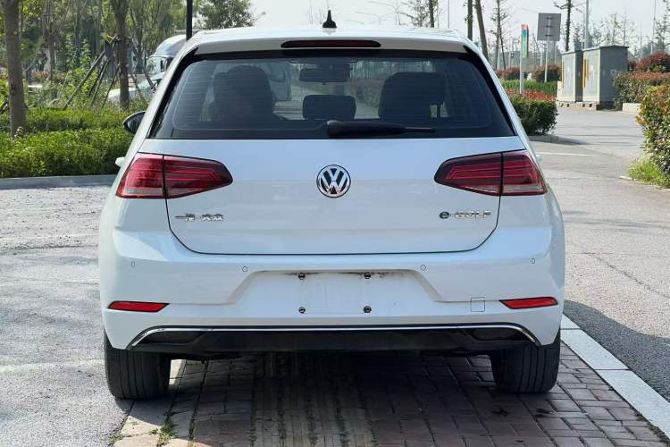 Used Volkswagen Golf Pure Electric 2020 Chari Exterior 5