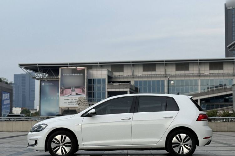 Used Volkswagen Golf Pure Electric 2020 Chari Exterior 7