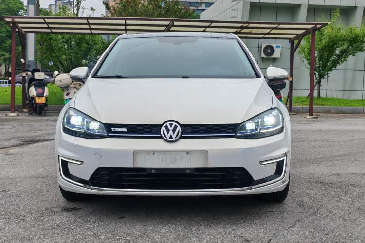 Used Volkswagen Golf Pure Electric 2020 Chari Exterior 8