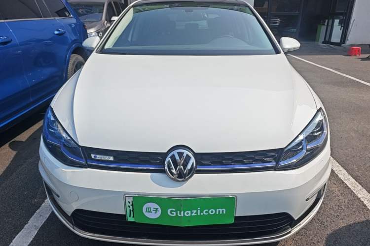 Used Volkswagen Golf Pure Electric 2020 Chari Front