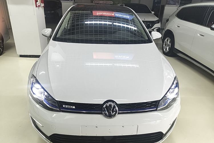 Used Volkswagen Golf Pure Electric 2020 Chari Front