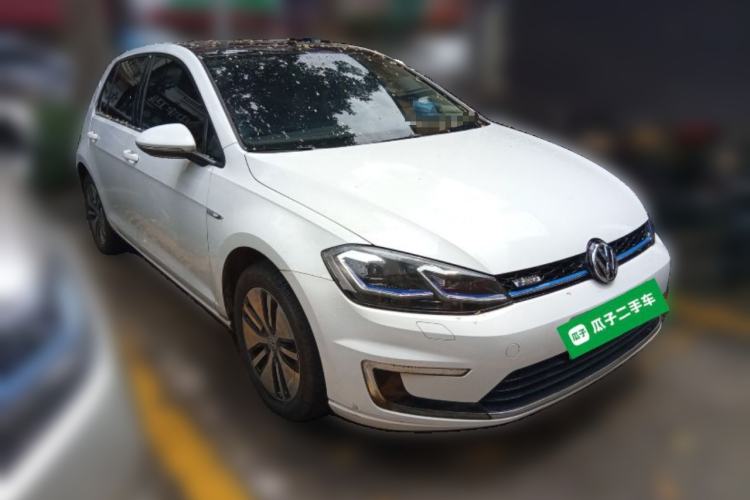 Used Volkswagen Golf Pure Electric 2020 Chari Front Right 45 Deg