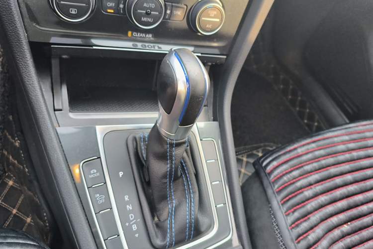 Used Volkswagen Golf Pure Electric 2020 Chari Gear Lever