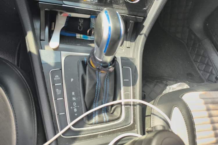 Used Volkswagen Golf Pure Electric 2020 Chari Gear Lever