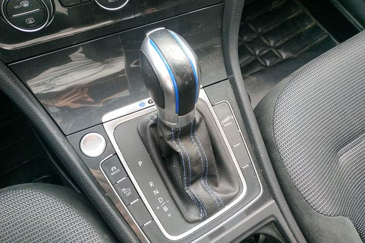 Used Volkswagen Golf Pure Electric 2020 Chari Gear Lever