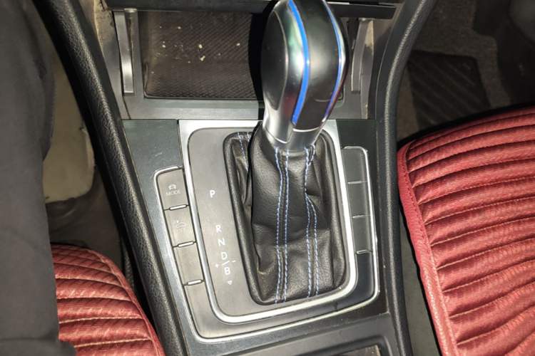 Used Volkswagen Golf Pure Electric 2020 Chari Gear Lever