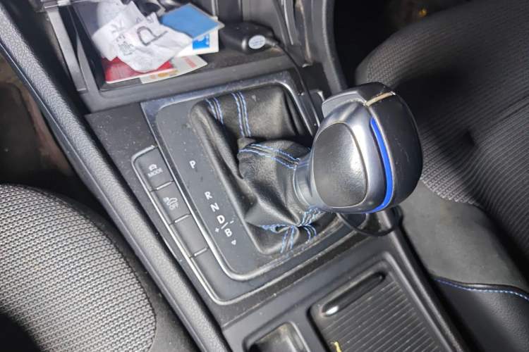 Used Volkswagen Golf Pure Electric 2020 Chari Gear Lever